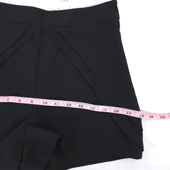 Miss selfridge tulip side zipper high waisted dress shorts NWT - Picture 5 of 13